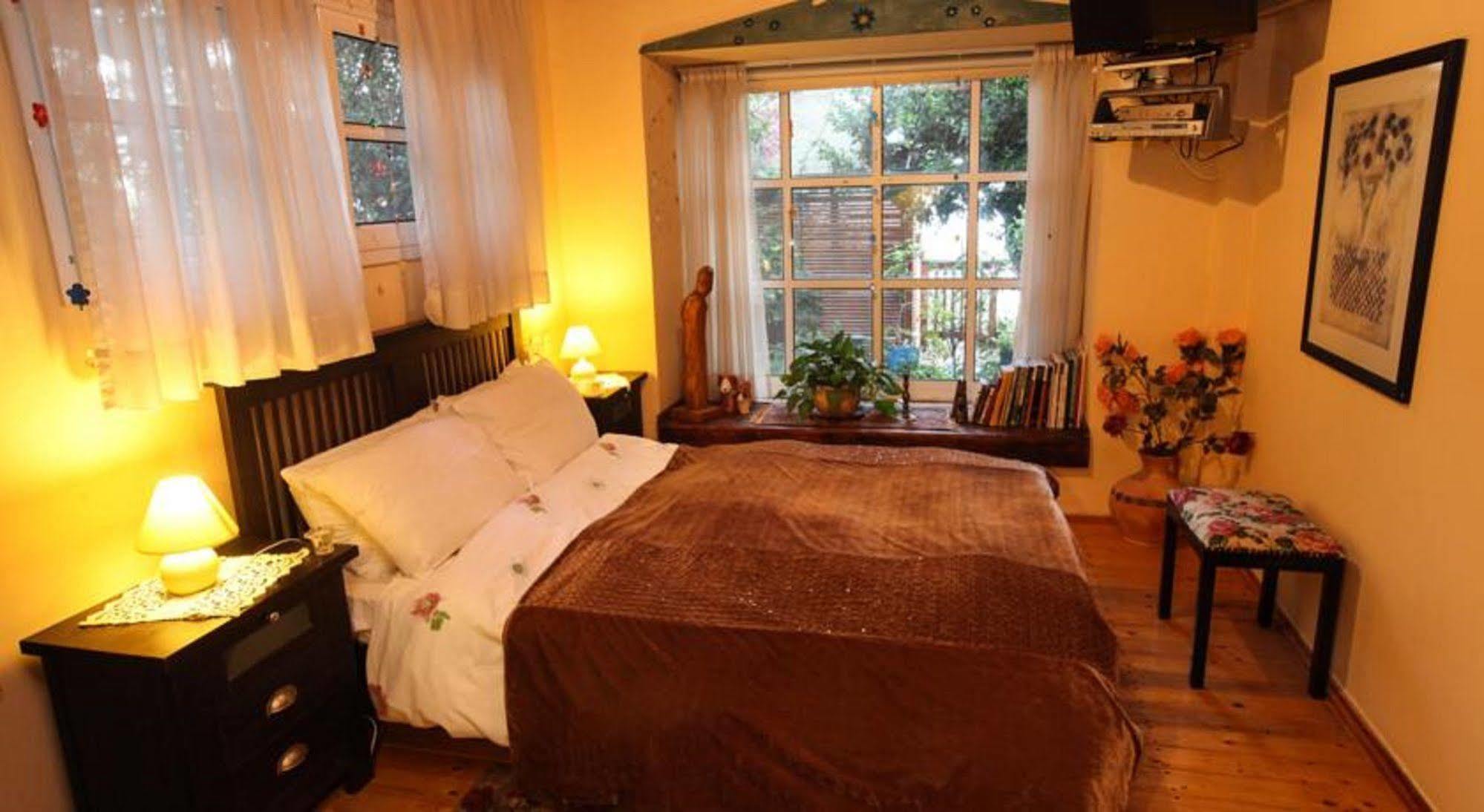 Havaya Ba Nof Lodge Рош Пина Екстериор снимка